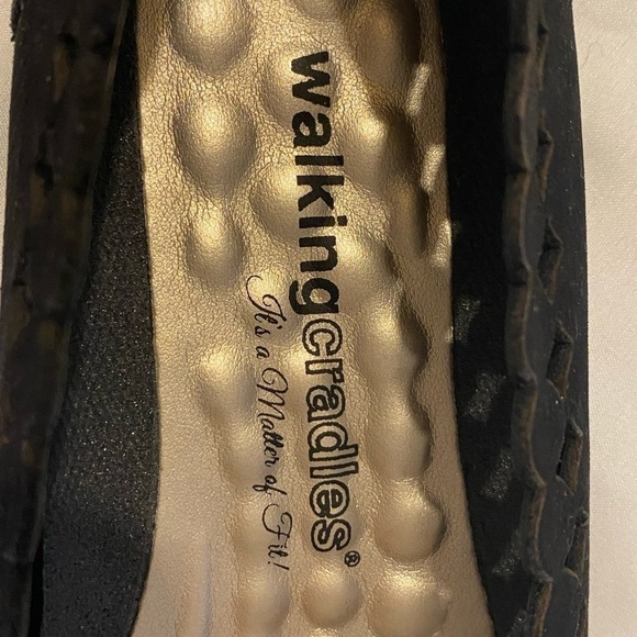 NEW Walking Cradles Betsy Flats. Black Nubuck. Size 7.5W - Picture 7 of 8